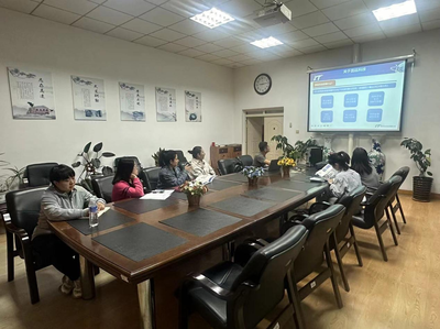 提升服務(wù)效能，賦能知識(shí)導(dǎo)航 圖書(shū)館開(kāi)展館員業(yè)務(wù)培訓(xùn)